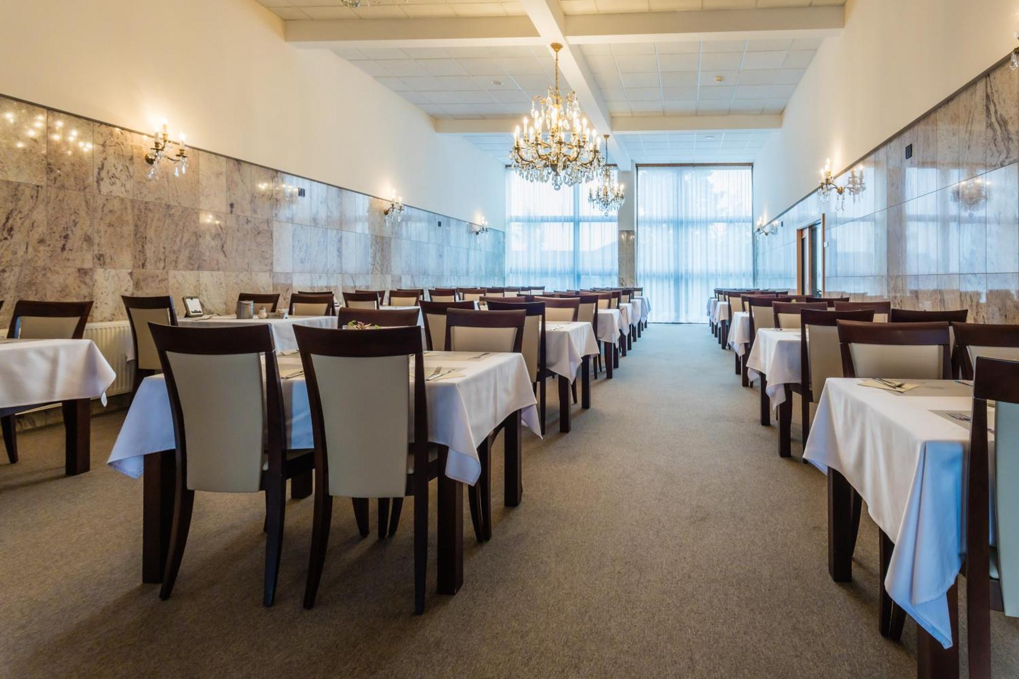 Lazensky A Wellness Hotel Nivamare Luhačovice Екстериор снимка
