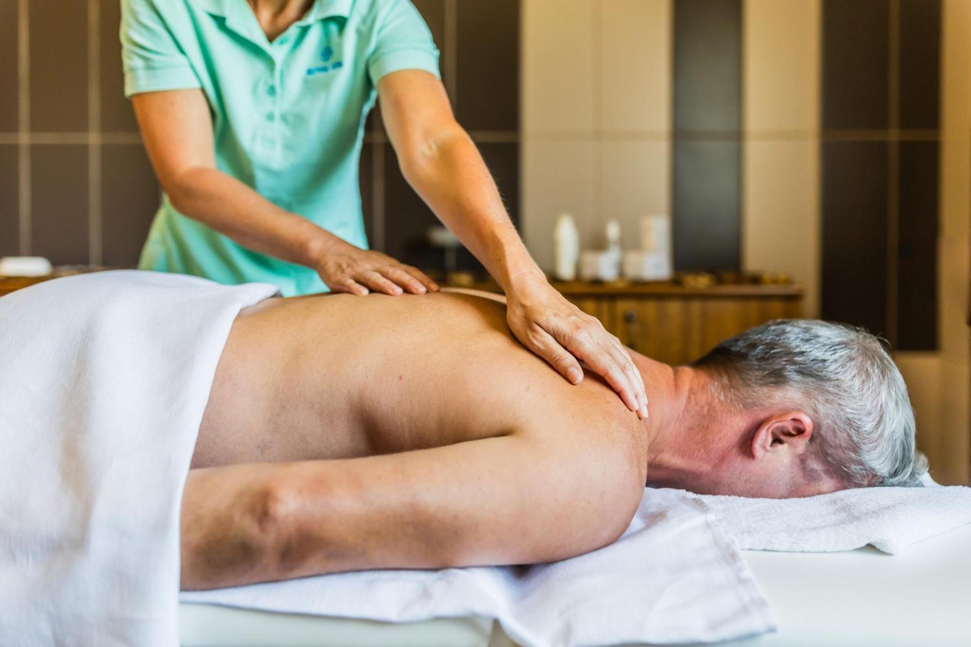 Lazensky A Wellness Hotel Nivamare Luhačovice Екстериор снимка